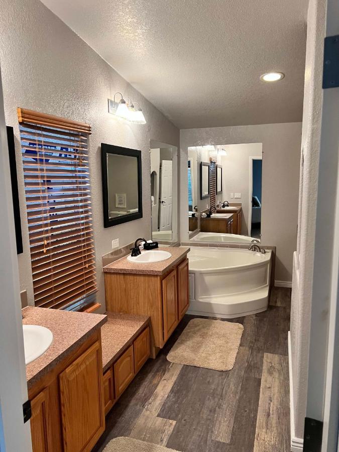 Parker Strip Pool House With Game Room! Экстерьер фото